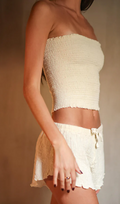 Short Ambar